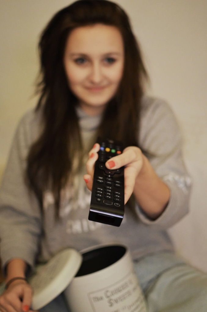woman-girl-remote-watching3